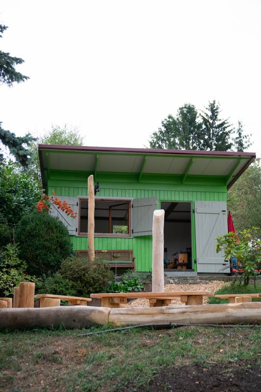 Kita Holzhaus und Sitzecke